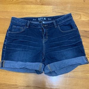 Women’s shorts